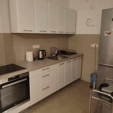 In A Sunny 贝尔格莱德